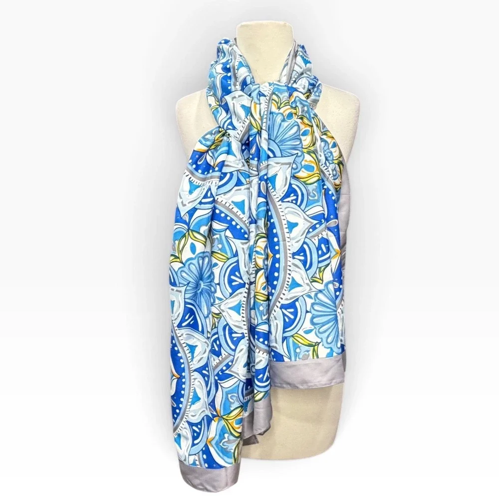 Caracciolo Napoli Maiolica Ceramic Print Scarf Blue White Floral Medallion Wrap